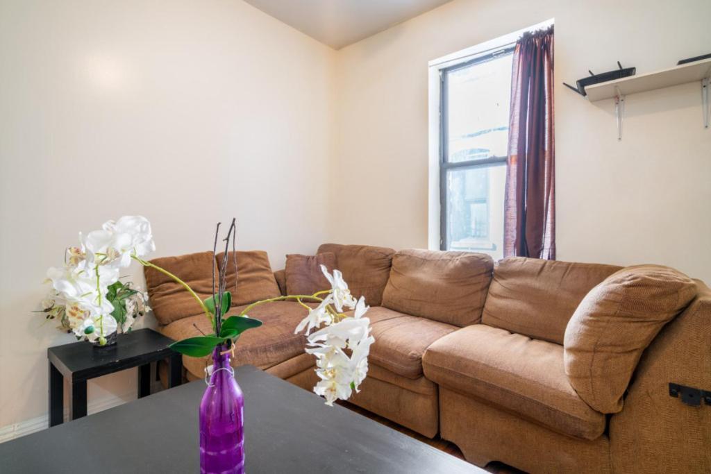 Eastern Parkway Guest House นิวยอร์ก ภายนอก รูปภาพ