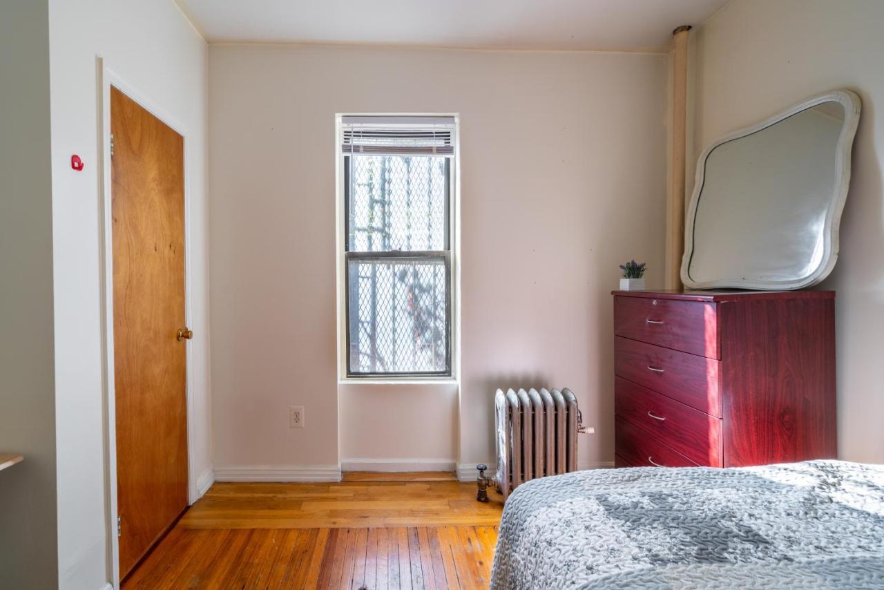 Eastern Parkway Guest House นิวยอร์ก ภายนอก รูปภาพ